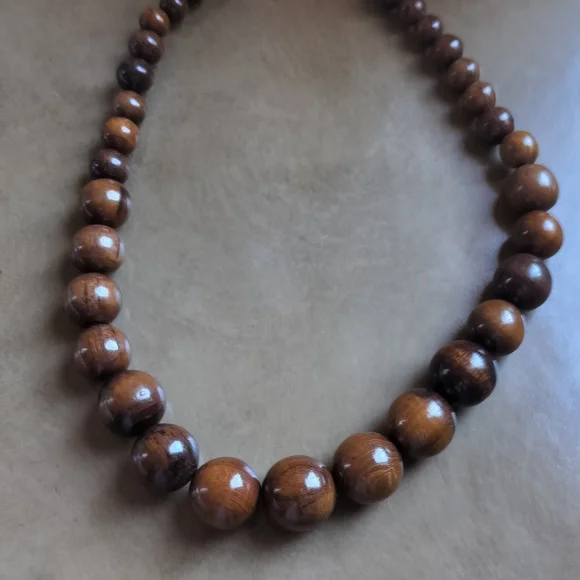 Wooden Necklace - Picture 2 of 5